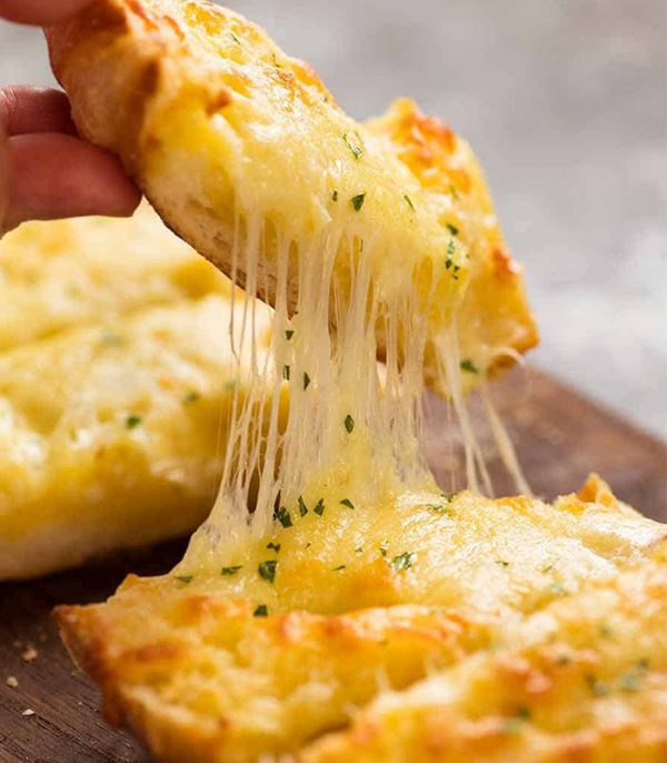 9" Cheesy Garlic Bread Pizza